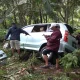 Kekacauan di Pantai Wediawu: Rombongan Wisatawan Surabaya Dikeroyok, 6 Mobil Dirusak