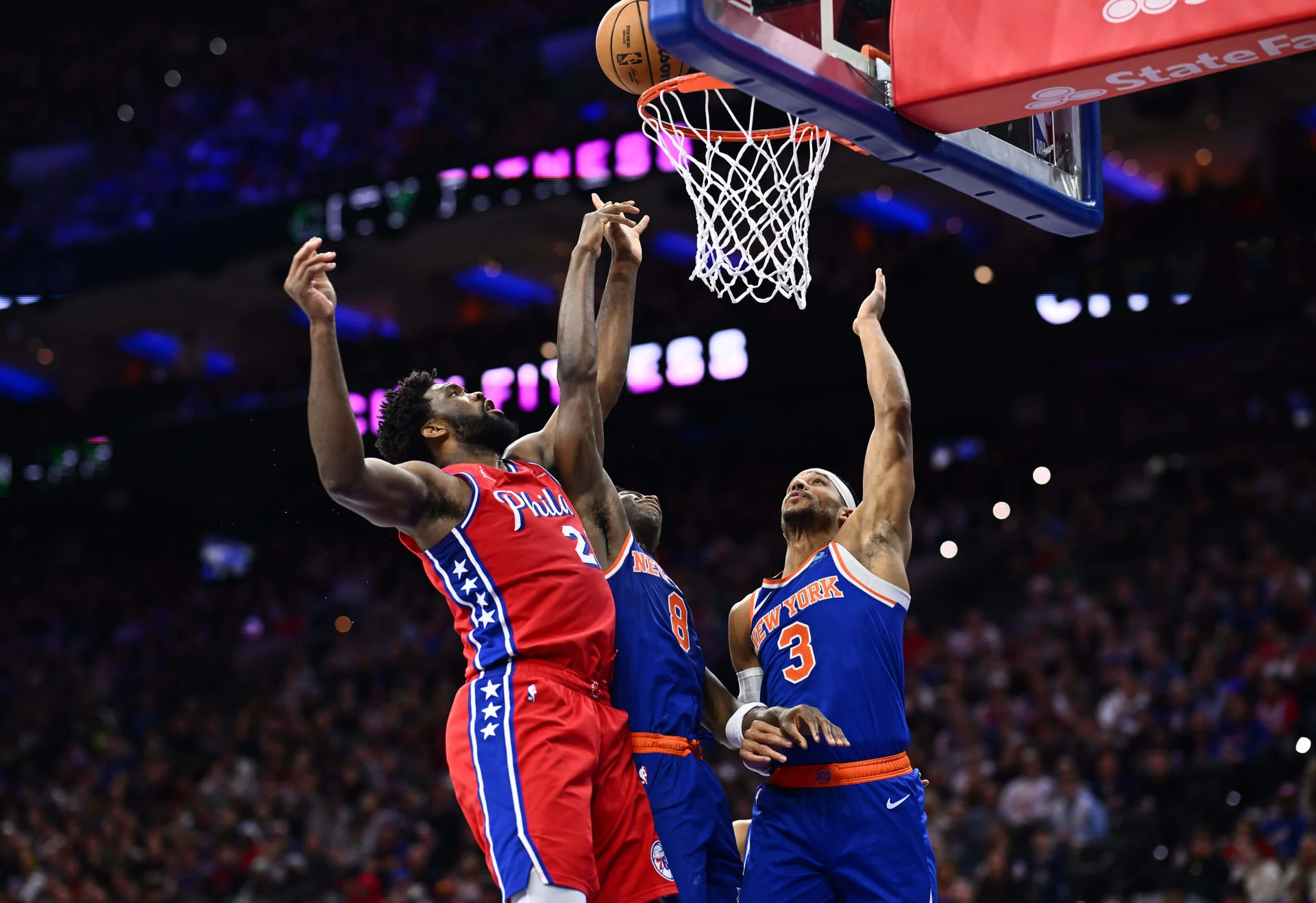 Knicks vs 76ers: New York Knicks Unggul 3-0, Satu Kemenangan Lagi Menuju Eastern Conference Finals