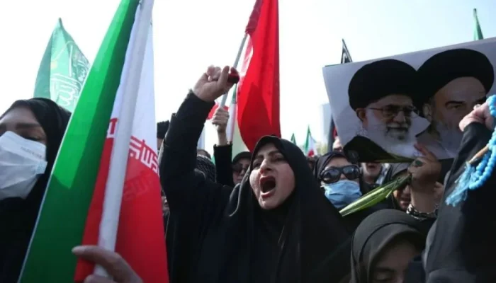 Konflik Timur Tengah Memburuk, Iran Siap ‘Mengajar Pelajaran’ pada Penyerang