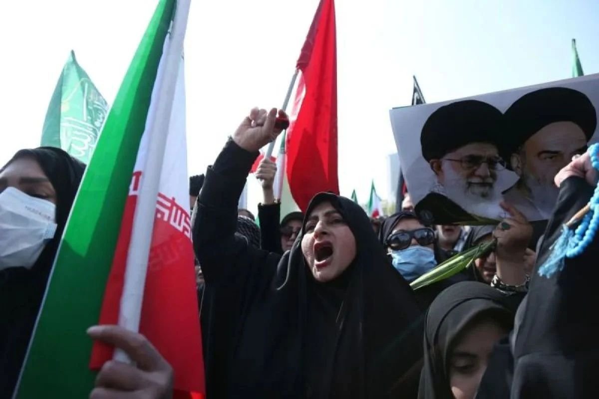Konflik Timur Tengah Memburuk, Iran Siap 'Mengajar Pelajaran' pada Penyerang
