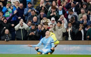 Kontroversi 'Give Me The Ball Back' Mengguncang Sepakbola, Snooker, dan Seni Komunitas