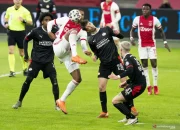 Kontroversi Maarten Paes Usai Ajax Imbang 2-2 dengan PSV: Kritik, Statistik, dan Dampaknya pada Klasemen Eredivisie