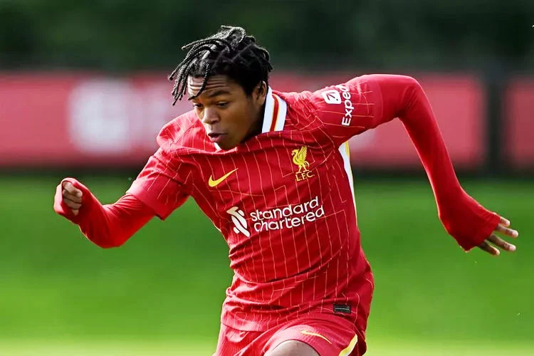Liverpool Siap Hadapi Chelsea dengan Pemain Muda Rio Ngumoha