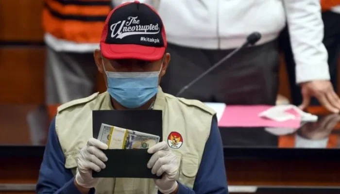 Mahkamah Agung dan Kasus Korupsi: Nurhadi Tetap Dihukum 5 Tahun Penjara
