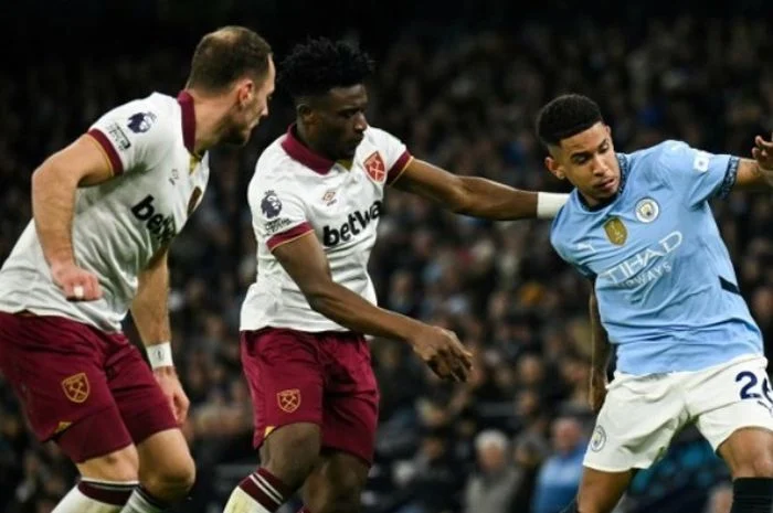 Manchester City Juara WSL: Shaw Pencetak Gol Berganda dalam Kemenangan 4-1 atas West Ham