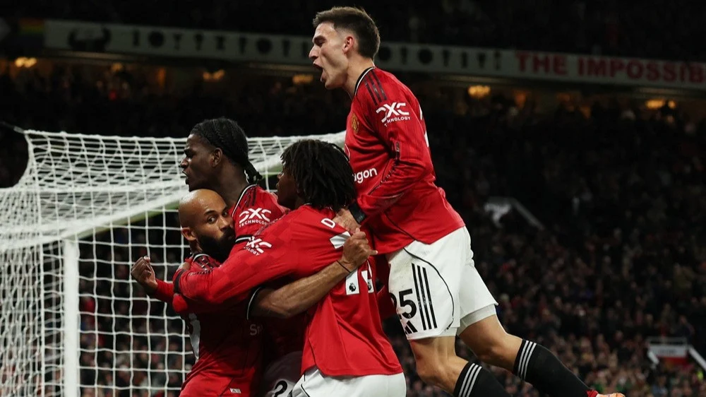 Manchester United Gagal Menang 4 Kali Beruntun, Sunderland Tahan Imbang