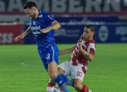 Marc Klok Kenang Momen Bersama Bojan Hodak di Persib Bandung: Bandung Akan Mencintai Anda Selamanya