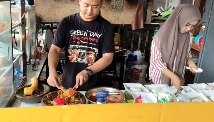 Masyarakat Indonesia Kini Dilanda Fenomena ‘Makan Utang’ untuk Bertahan Hidup