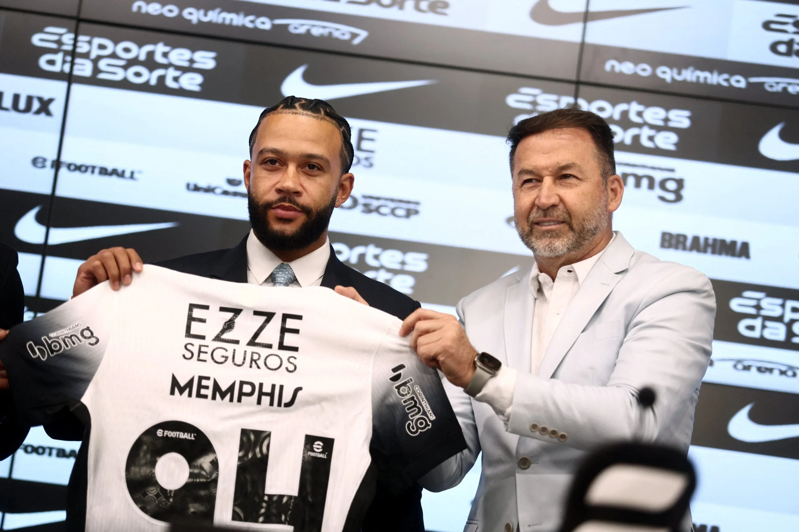 Memphis Depay dan Masa Depan di Corinthians: Antara Cedera dan Kontrak Baru