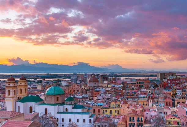 Mengenal Cagliari dan Tradisi Unik Sardinia