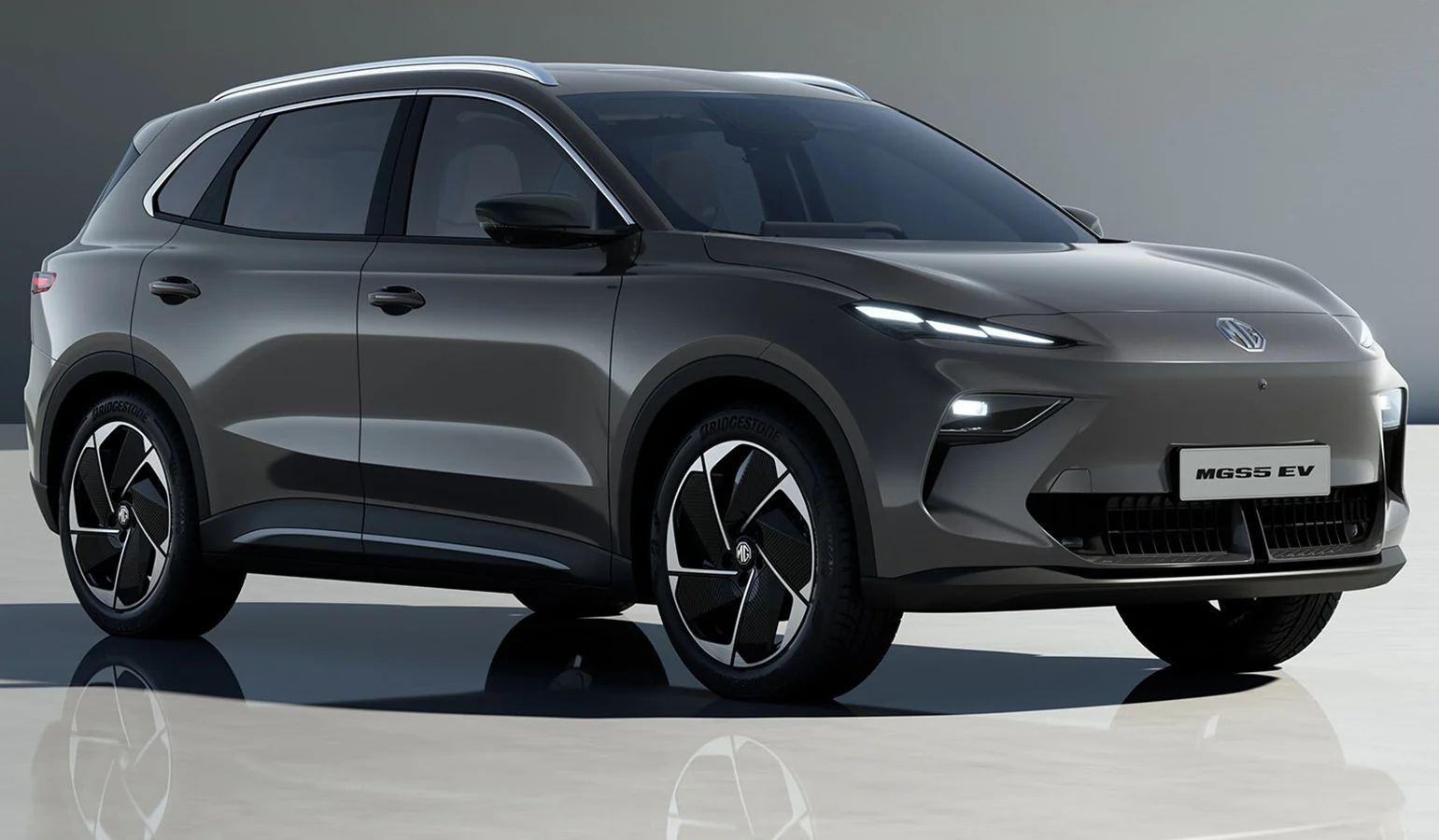 MG S5 EV Tembus 1.000 Unit, SUV Listrik Terbaru yang Memukau