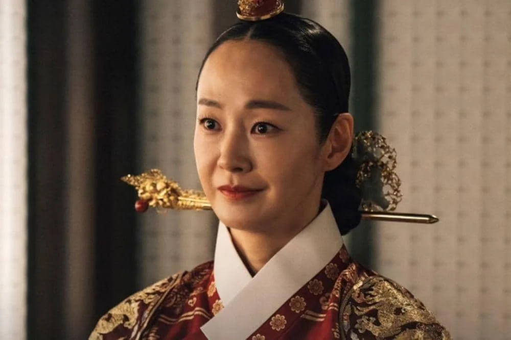 Misteri Cinta Ibu Suri Yi Rang pada I An? 7 Teori Mengguncang Plot Perfect Crown