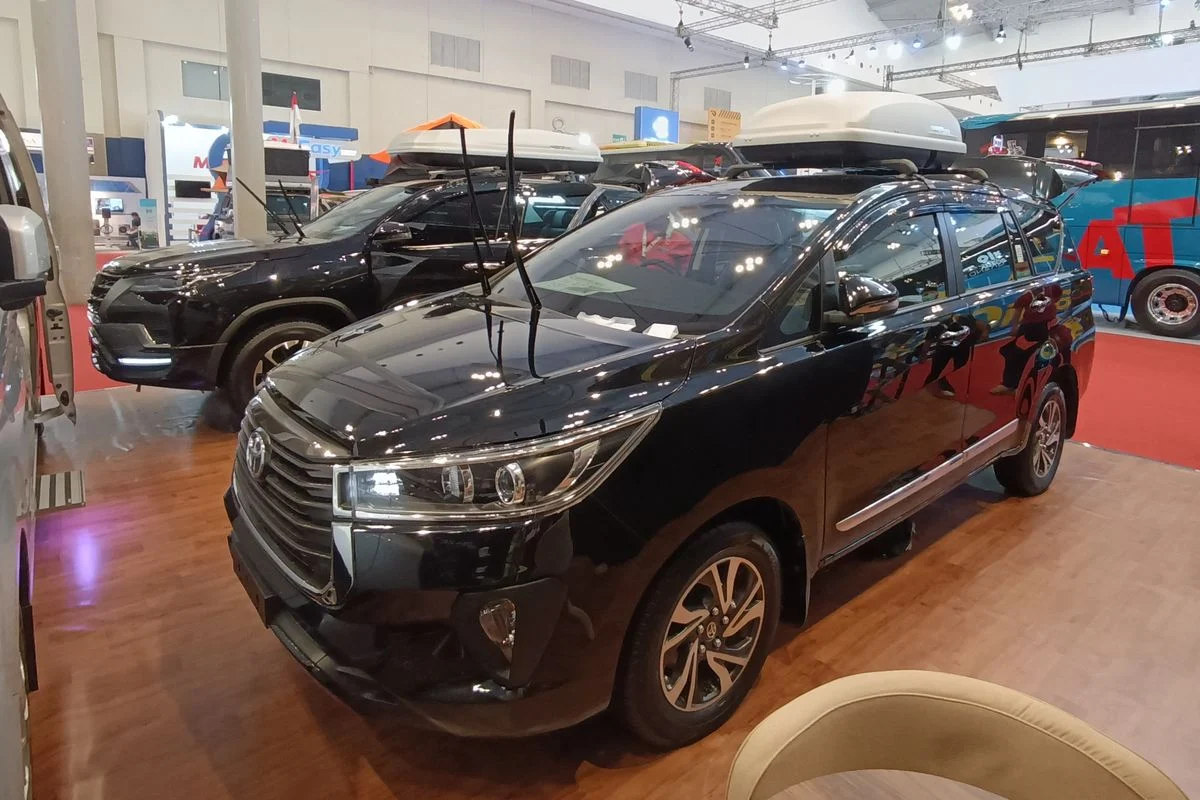 Mobil Diesel Idaman Turun Harga, Innova Reborn V Diesel 2016 Dibanderol Segini