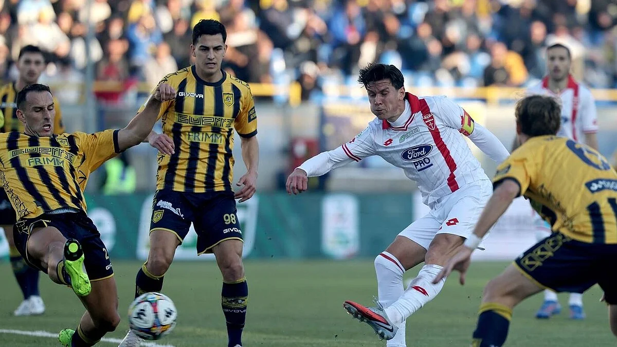 Monza vs Juve Stabia: Kemenangan Berharga Monza Menuju Final Playoff