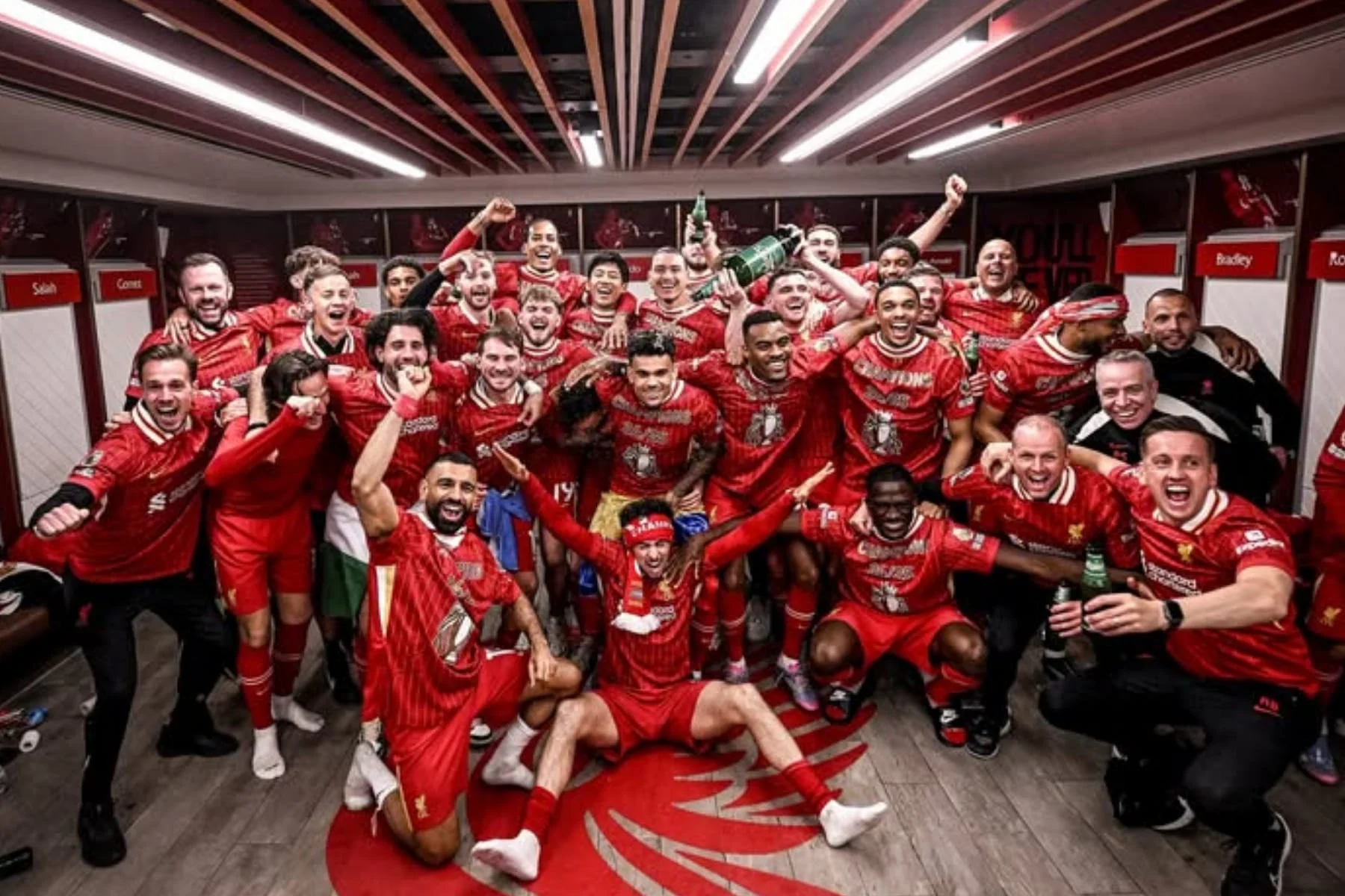 Noah Sadiki dan Masa Depan Liverpool di Bursa Transfer Musim Panas