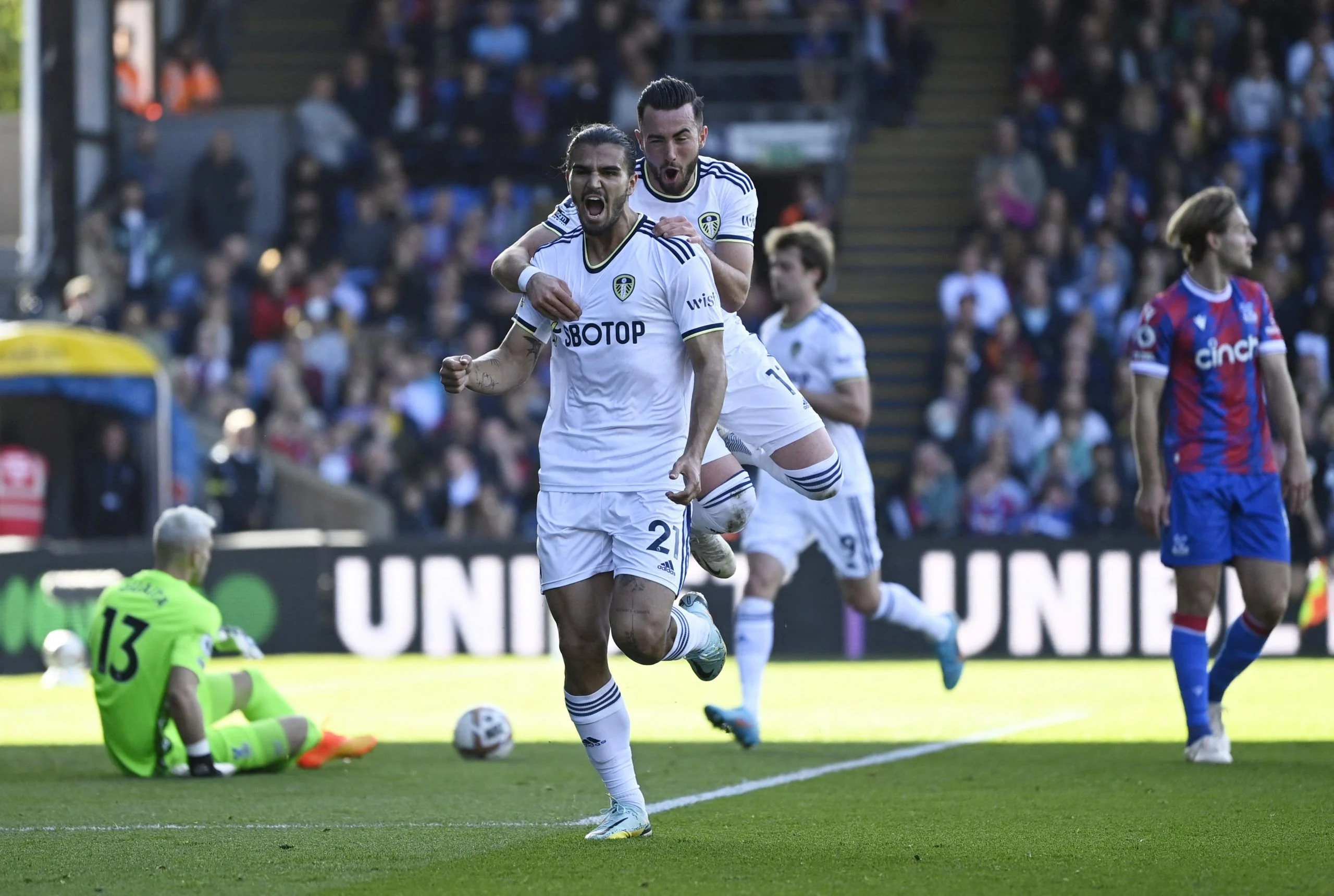 Pascal Struijk dan Leeds United Siap Menghadapi West Ham di Laga Terakhir Musim