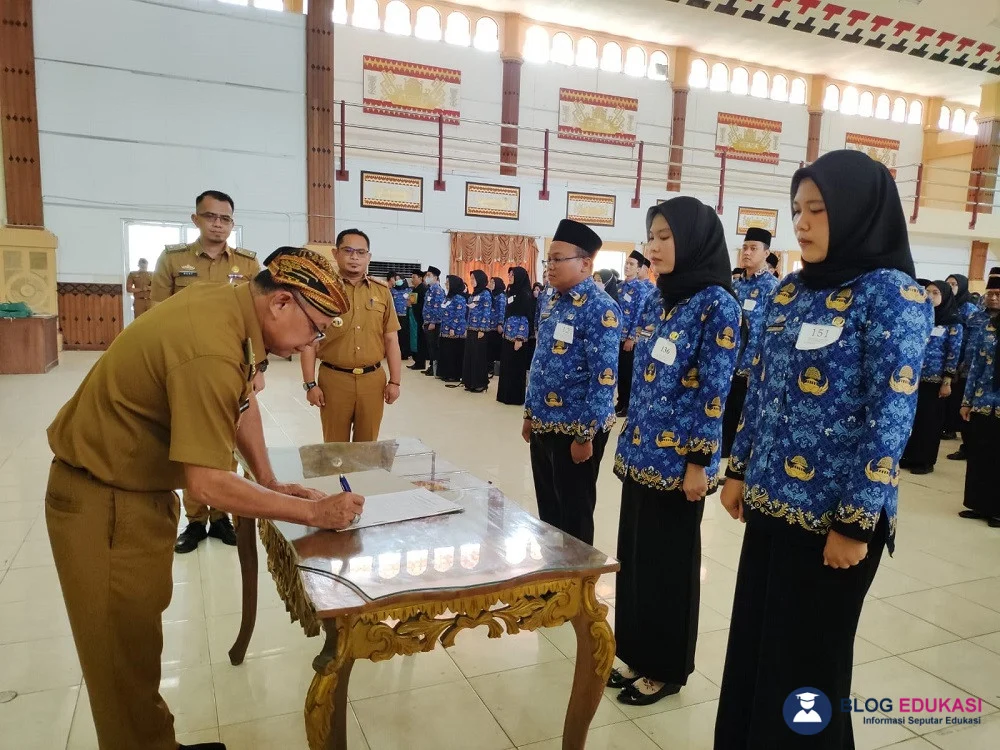 Pegawai Negeri Sipil di Indonesia: Tantangan dan Harapan