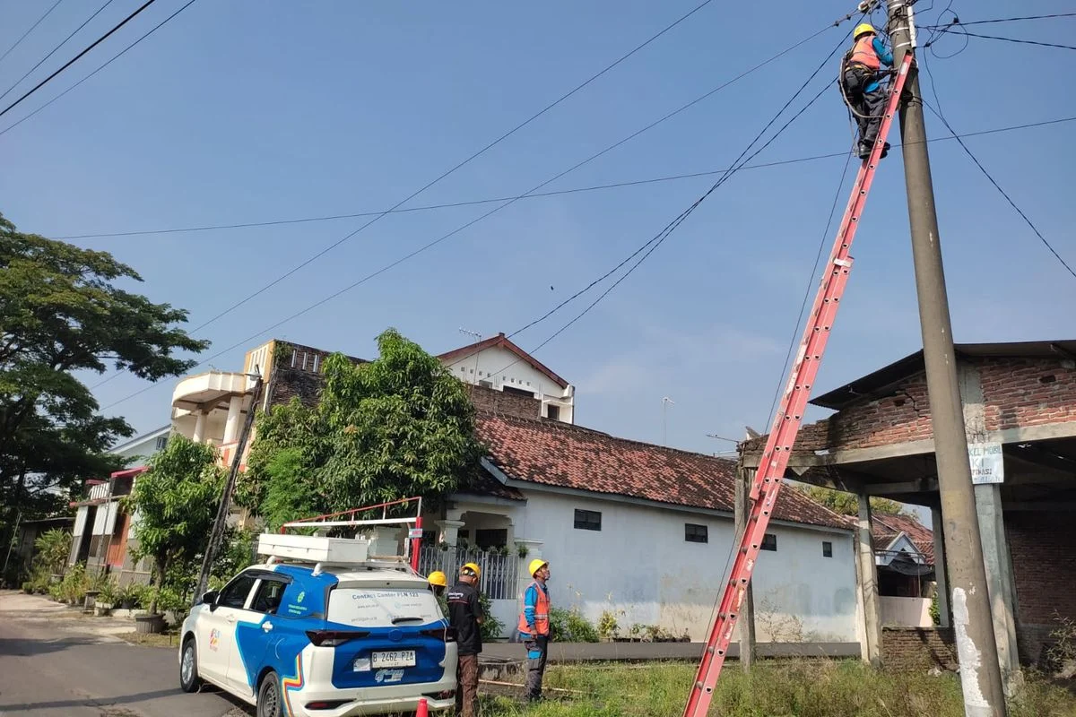 Pemadaman Listrik di Sumatera: Warga Mengeluhkan Kerugian dan Menuntut Ganti Rugi