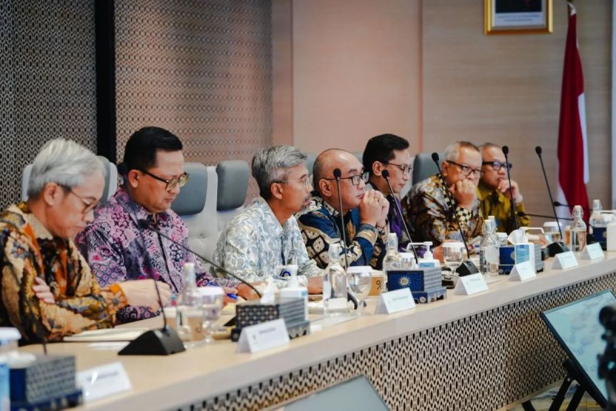 Perdana Menteri Anwar Ibrahim Berkomitmen untuk Membebaskan Aktivis GSF 2.0 dan Meningkatkan Diplomasi Ekonomi