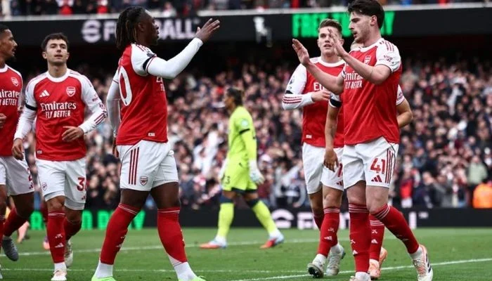 Perebutan Gelar Liga Inggris 2025/2026: Arsenal di Ambang Kemenangan