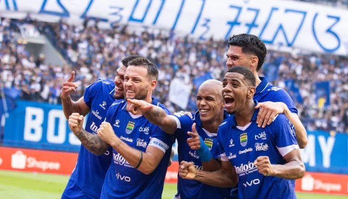 Perebutan Poin Liga 1 Memanas: Persib Bandung dan Borneo FC Siap Duel Tajam di Puncak Klasemen