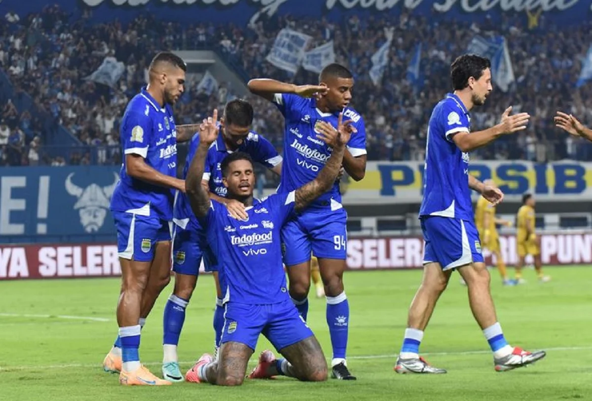 Persib Bandung di Ambang Juara Liga Super Swiss Setelah Menang Dramatis Atas PSM Makassar