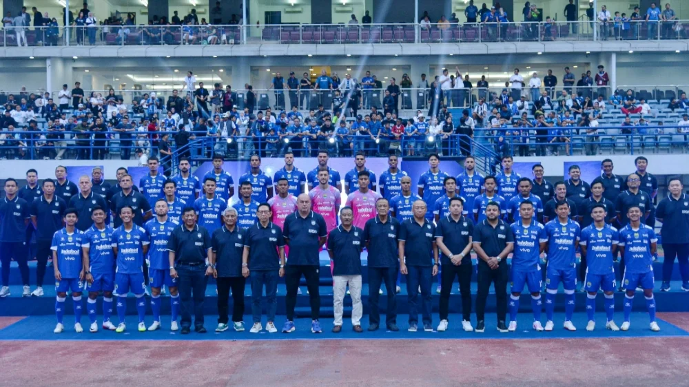 Persib Bandung Hattrick Juara BRI Super League 2025/2026