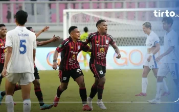 Persipura vs Persiku: Drama Lukas Enembe, Mutiara Hitam Menang 2-0 dan Siap ke Playoff