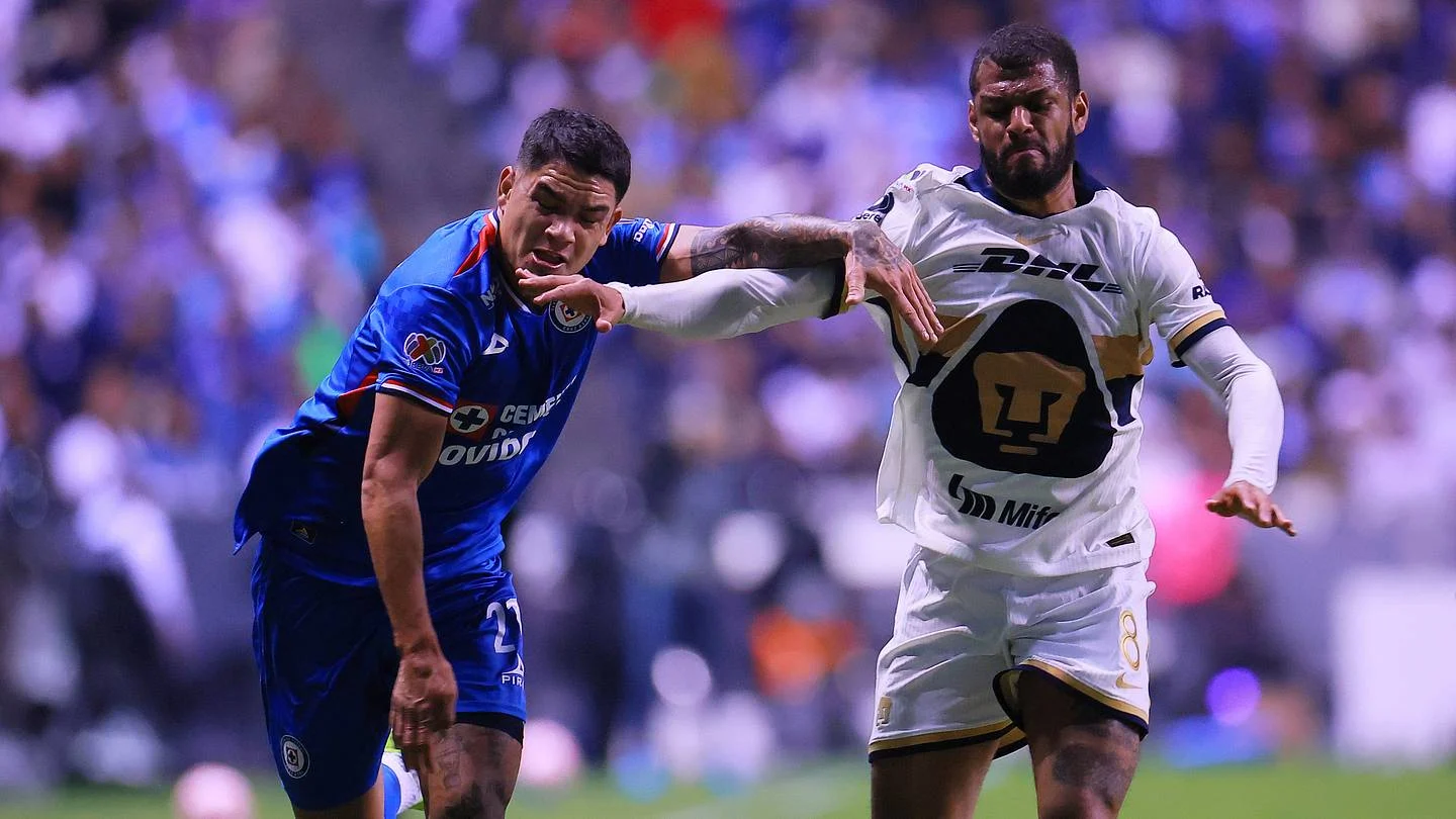 Pertarungan Sengit Pumas UNAM vs Cruz Azul: Dari Kemenangan Cruz Azul Hingga Spekulasi Masa Depan Efraín Juárez
