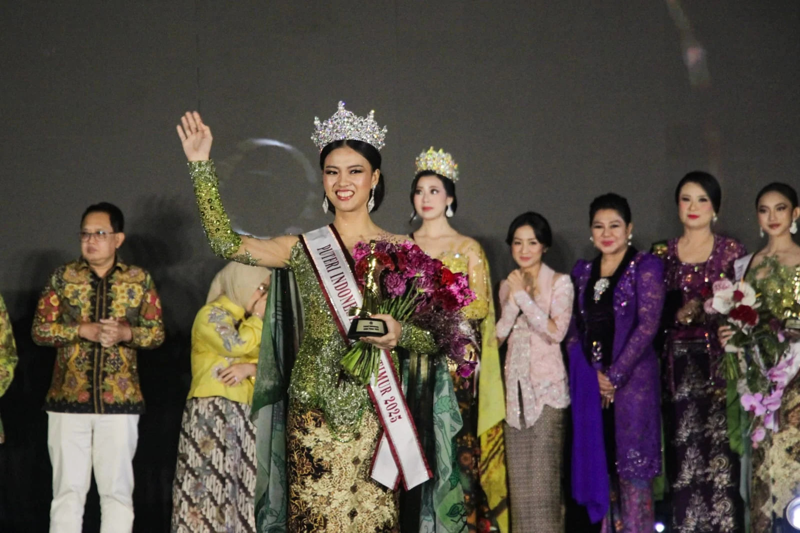 Pesona Memukau Wakil Jawa di Opening Number Puteri Indonesia 2026: Simbol Dominasi Barat Jawa