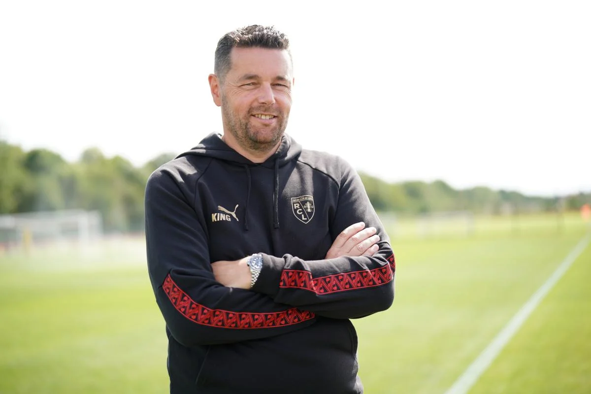 Pierre Sage Siap Pimpin Crystal Palace, Siapa Dia?