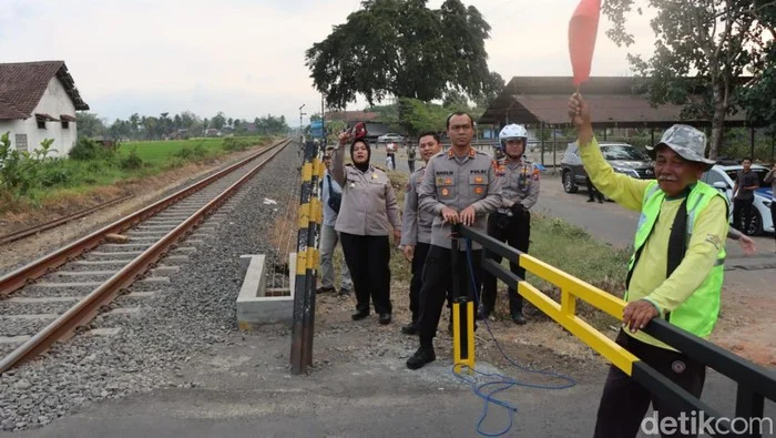 Polri Siap Pasang ETLE di Perlintasan Sebidang KA, Edukasi Jadi Prioritas