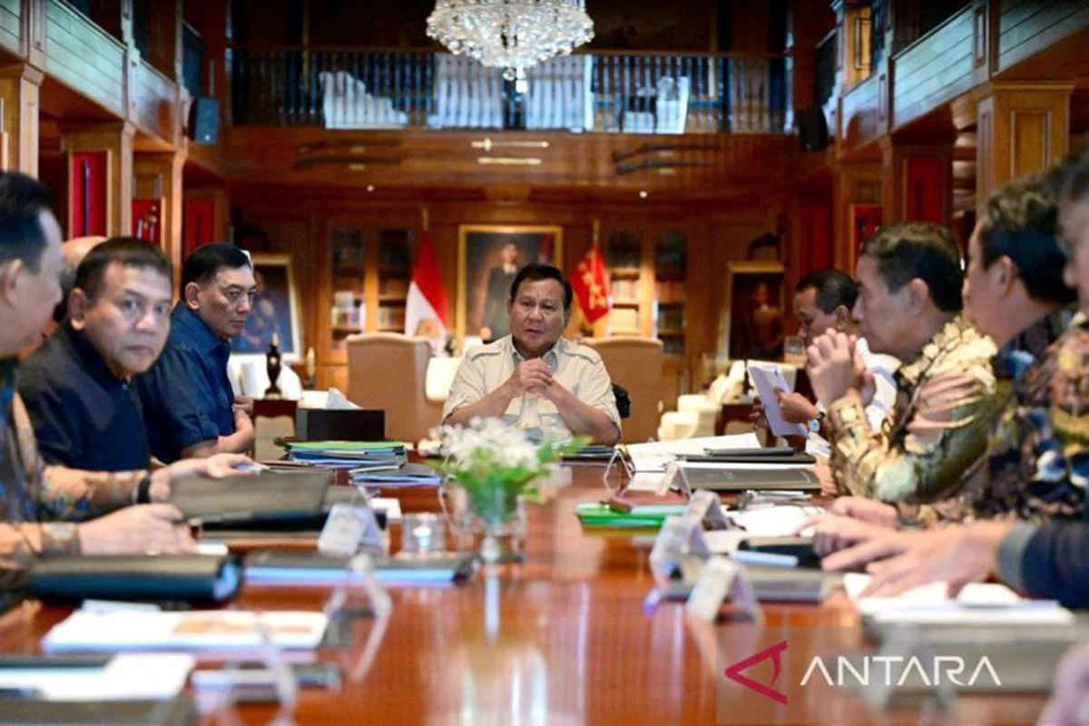 Prabowo Gelar Rapat Strategis di Hambalang, Pantau Aliran Dana Pemerintah Secara Ketat