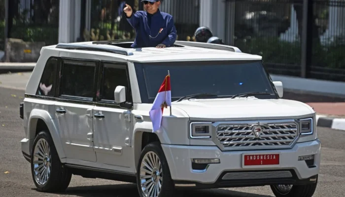 Prabowo Tiba di Filipina dengan Mobil Maung, Simbol Kebanggaan Indonesia