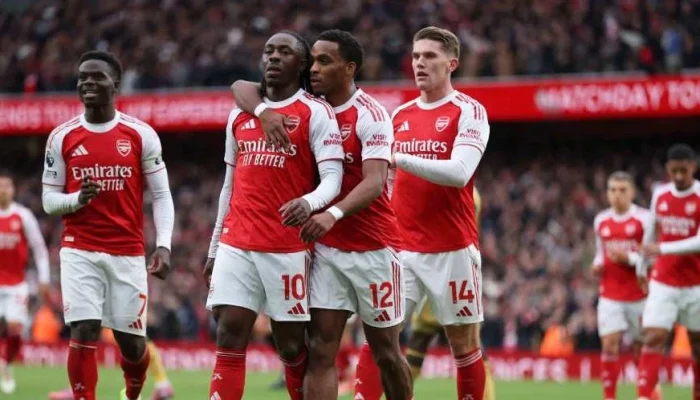 Premier League: Arsenal Raih Gelar Juara Setelah 22 Tahun, Sementara Manitoba Premier Wab Kinew Menyerukan Pembatasan Akses Media Sosial