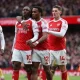 Premier League: Arsenal Raih Gelar Juara Setelah 22 Tahun, Sementara Manitoba Premier Wab Kinew Menyerukan Pembatasan Akses Media Sosial