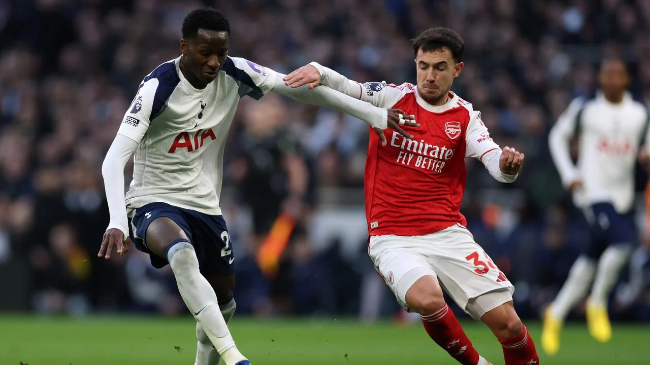 Premier League: Tottenham Hotspur Selamat dari Degradasi, Arsenal Raih Gelar