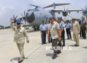 Presiden Prabowo Subianto Menyerahkan Alutsista Baru untuk TNI, Termasuk Jet Tempur Rafale dan Falcon 8X