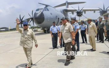 Presiden Prabowo Subianto Menyerahkan Alutsista Baru untuk TNI, Termasuk Jet Tempur Rafale dan Falcon 8X