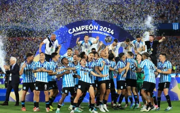 Racing Club Dikalahkan: Empat 2-2 dengan Caracas dan Gagal di Copa Sudamericana