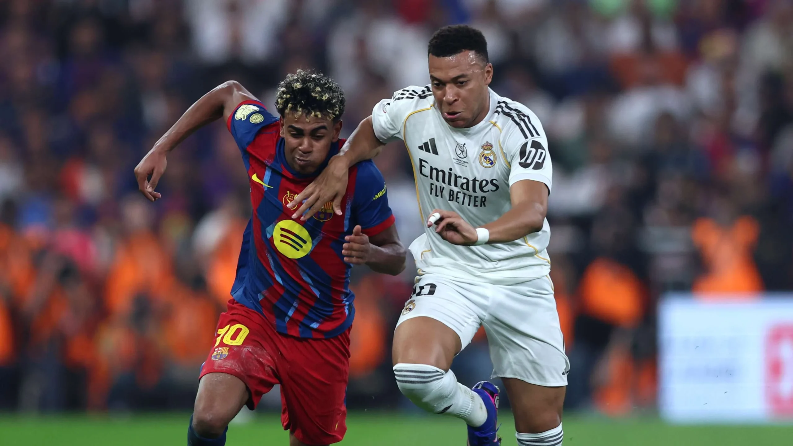 Real Madrid Pecahkan Rekor Pendapatan Tahunan, Barcelona Incar Anthony Gordon dan Julian Alvarez
