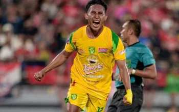 Rekor Tak Terkalahkan Bernardo Tavares: Senjata Rahasia Persebaya Surabaya Bungkam PSBS Biak di GBT