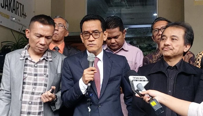 Roy Suryo dan Tim Hukum Minta Penghentian Kasus Ijazah Jokowi: Refly Harun Ungkap Bukti Seabrek