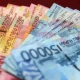 Rupiah Melemah, DPR Soroti Jebloknya Nilai Tukar Rupiah