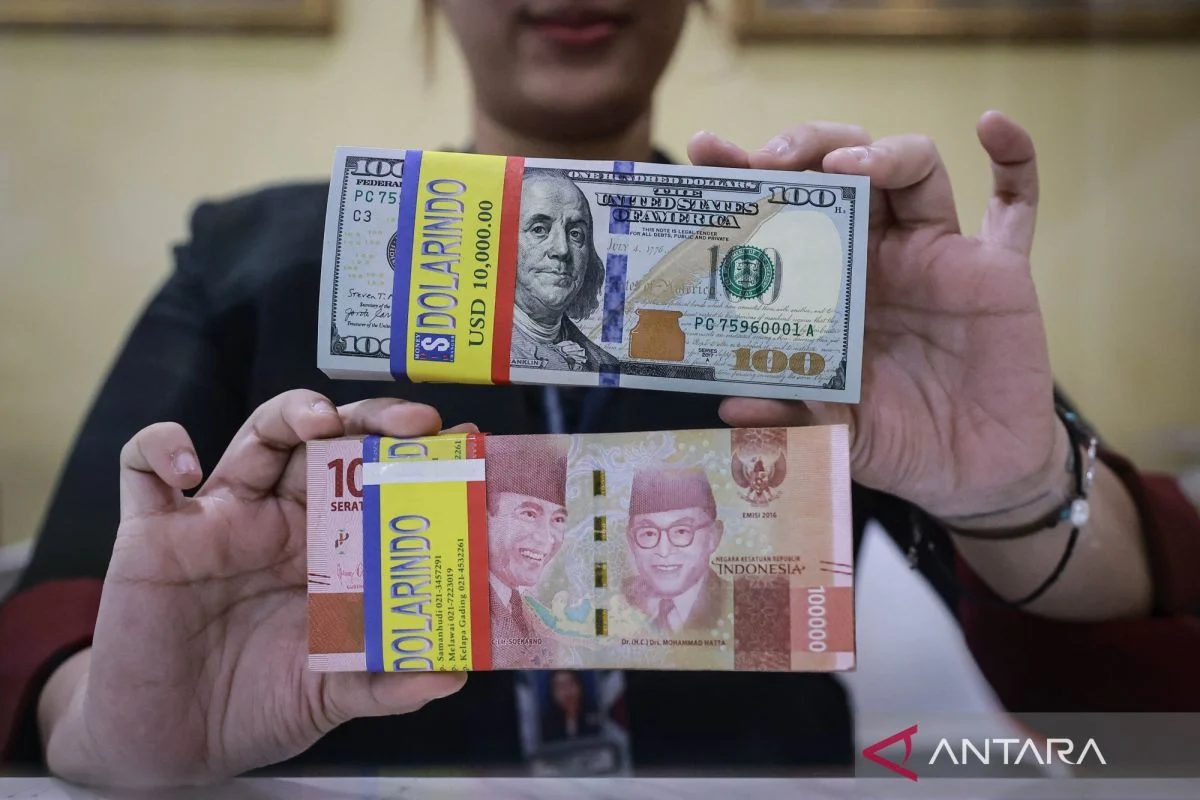 Rupiah Melemah, Kurs Dolar AS Sentuh 17.800: Apa yang Terjadi?