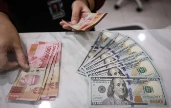 Rupiah Terpuruk ke Rp 17.518 per Dollar AS Hari Ini, Ekonom Prediksi Harga Barang Naik dalam 2-3 Bulan