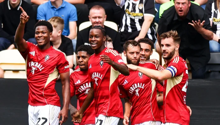 Salford City Siap Tantang Notts County di Final Play-off League Two