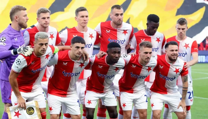 Slavia Prague Dihukum Karena Invansi Lapangan yang Melibatkan Penggemar dan Pemain Lawan