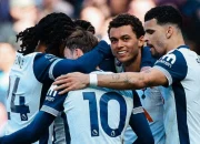 Spurs Berhasil Selamat dari Degradasi, Tapi Masih Menghadapi Tantangan di Atas Lapangan