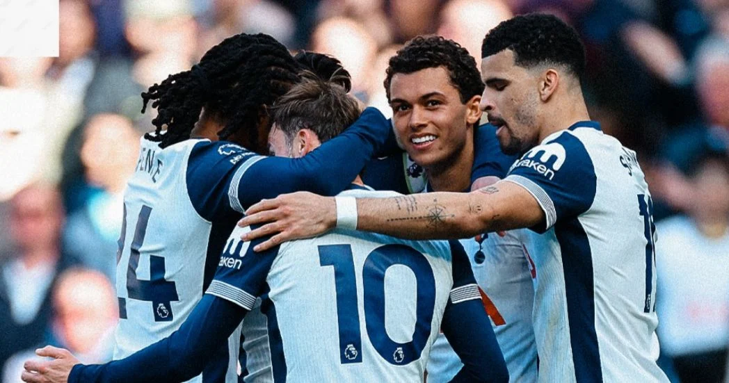 Spurs Berhasil Selamat dari Degradasi, Tapi Masih Menghadapi Tantangan di Atas Lapangan